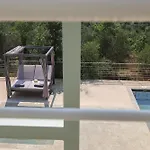 J&j Villa