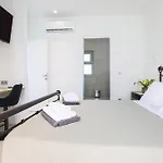 J&j Villa *