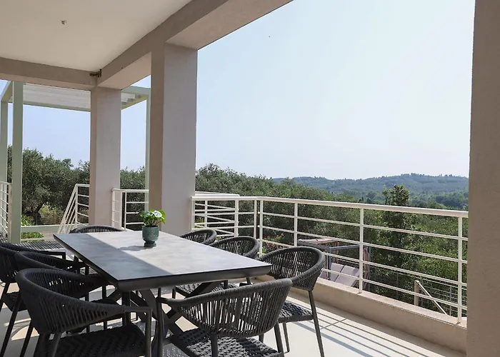 J&j Villa *